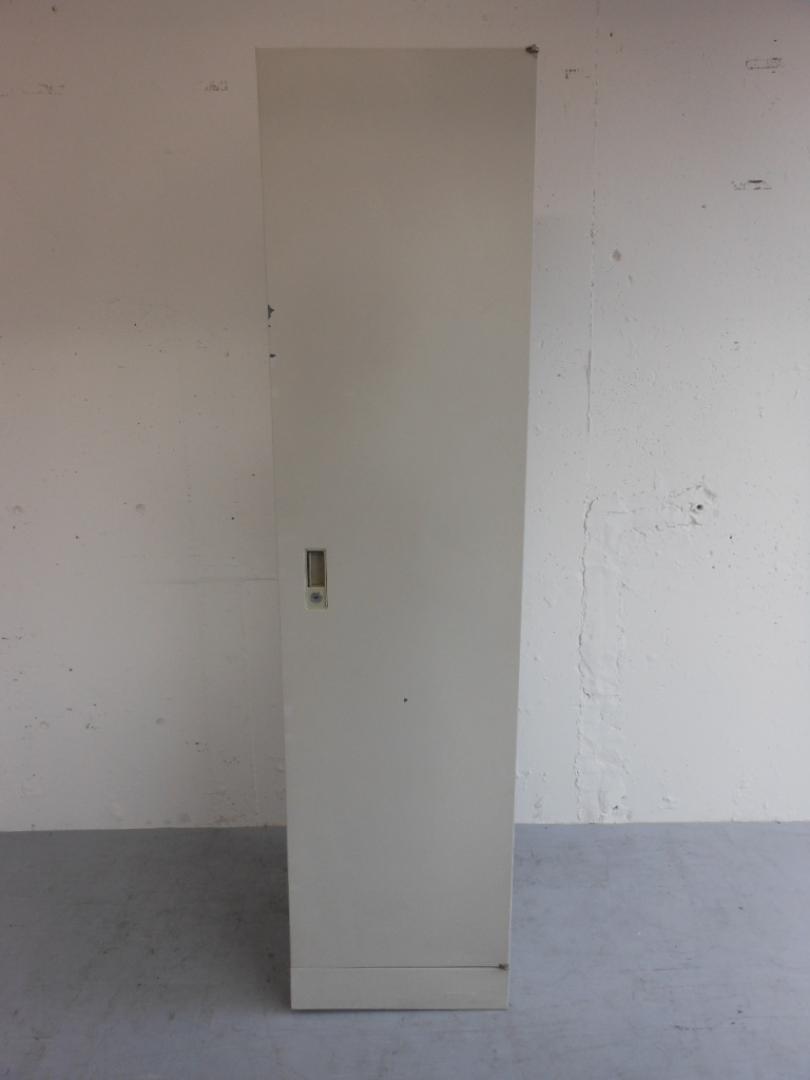 掃除用具入れ　道具整理に！正面等キズあり【おつとめ品】
                        
                                    中古
            