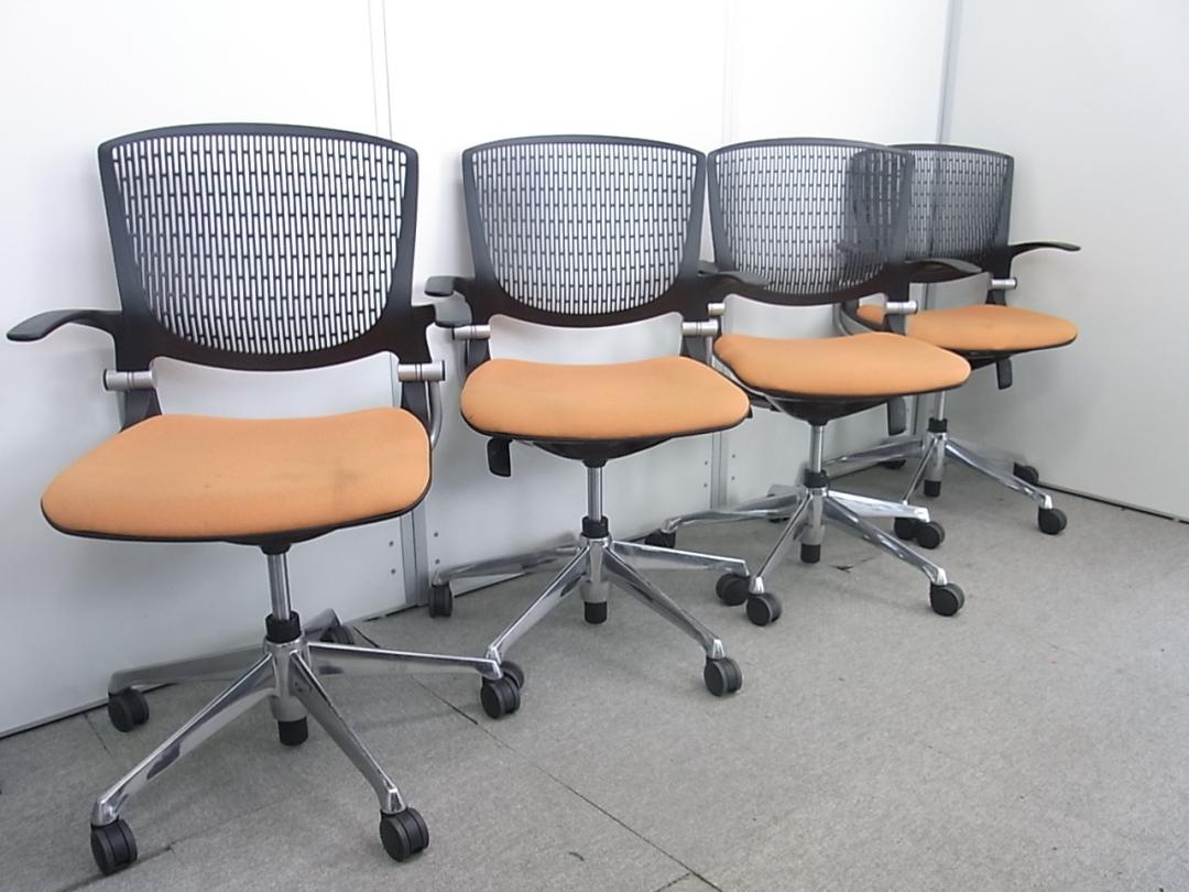 【4脚セット】ミーティングチェア グラータ キャスター付き オレンジ肘付き【2000円お得♪】
                        Grata(グラータ)
                                    中古
            