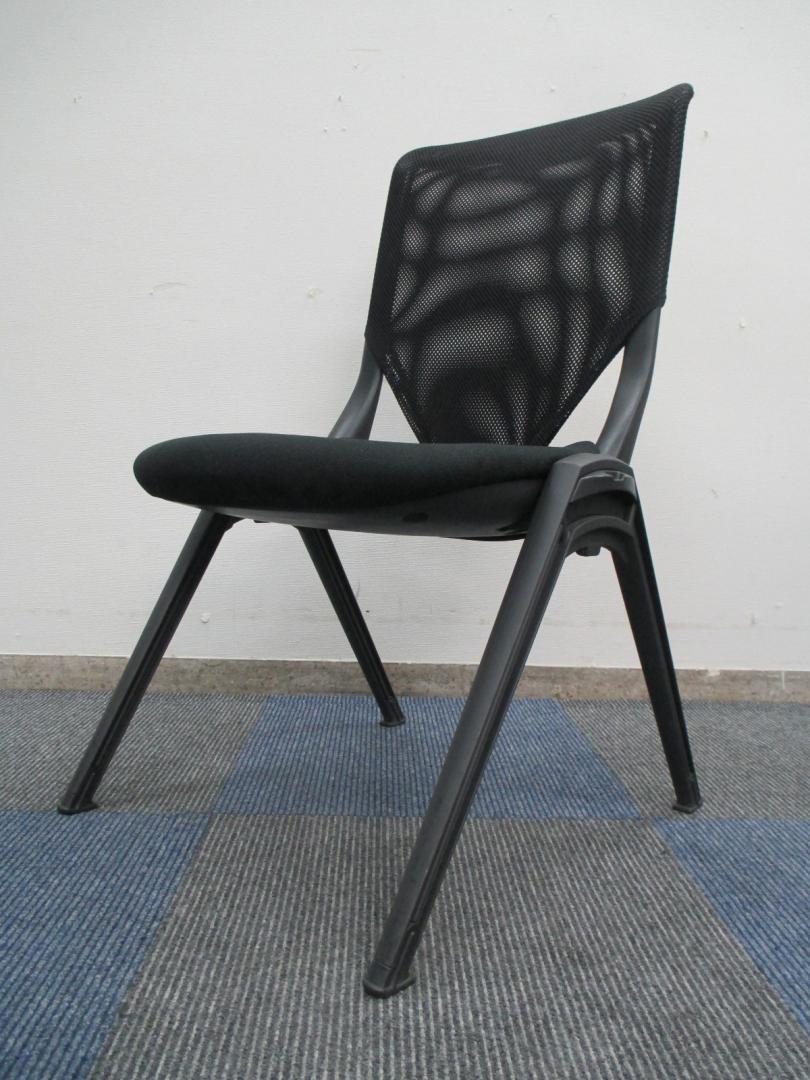 【5脚ロット商品】【背もたれメッシュ地】PLUS製　スタックチェア【重ねて収納可能】【中古　会議用チェア）】
                        
                                    中古
            