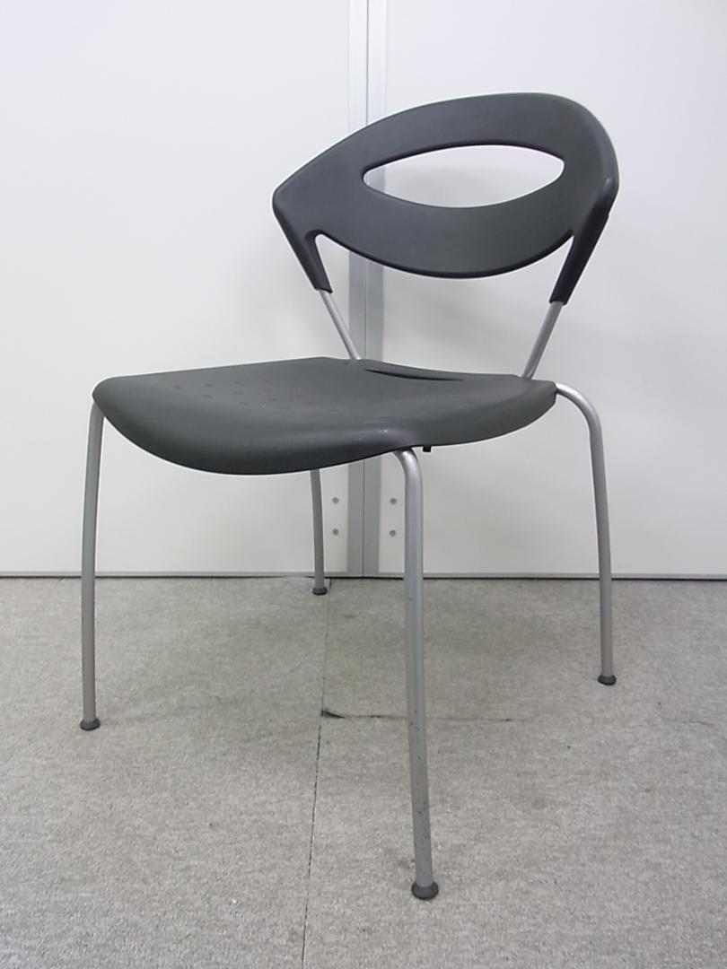 【1脚入荷】スタッキング可能なミーティングチェア　ブラック　お持ち帰り大歓迎！
                        
                                    中古
            
