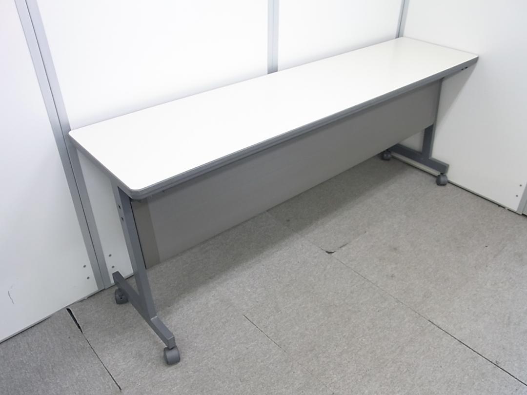 【4台入荷】サイドスタックテーブル キャスター付きテーブル　移動可能　天板折りたたみ可能
                        
                                    中古
            