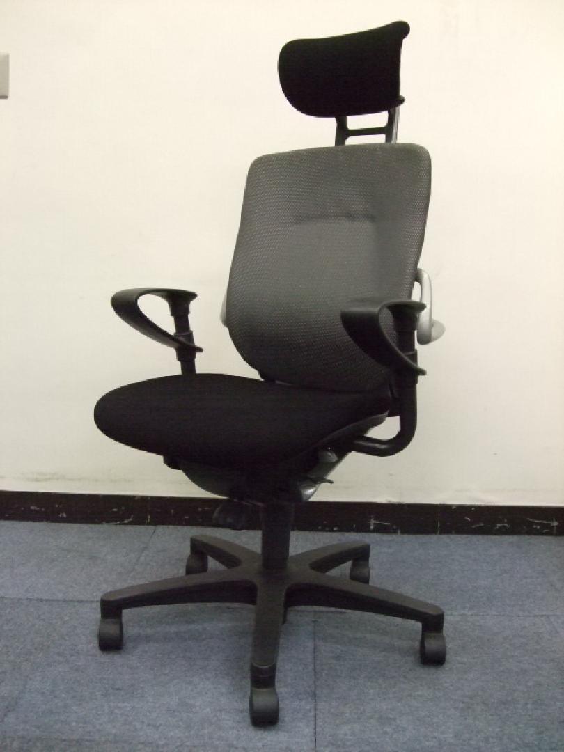 【高級チェア】【ワケあり】レビーノ(LEViNO)チェア　ヘッドサポート付!!
                        レビーノチェア（LEVINO）
                                    中古
            