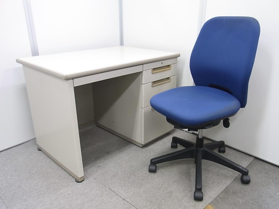 【デスクチェアセット】片袖机　オカムラ製　ＤＢシリーズ パネル脚■肘無OAチェア　内田洋行製 シエルト【セットで1500円お得】
                        
                                    中古
            