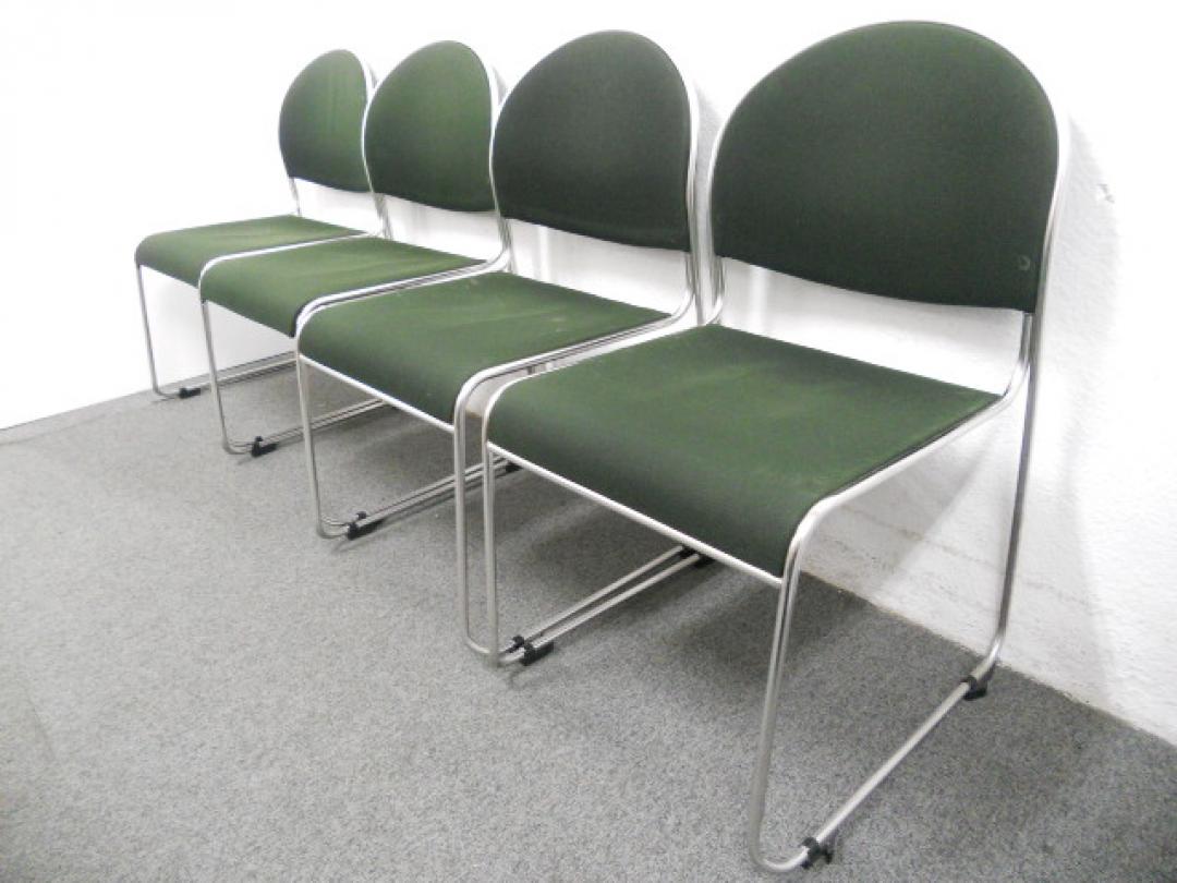 ■スタッキングチェア4脚セット　■ブラック　■コクヨ（KOKUYO） 
                        
                                    中古
            