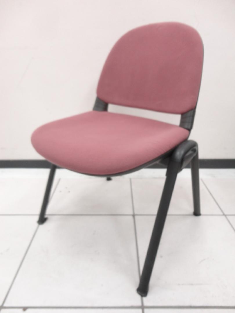【状態良好品】スタッキングチェア｜ピンク【座り心地○です！】
                        
                                    中古
            