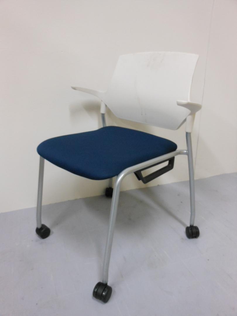 stenza-ステンザ-｜中古｜肘付ミーティングチェア
                        
                                    中古
            