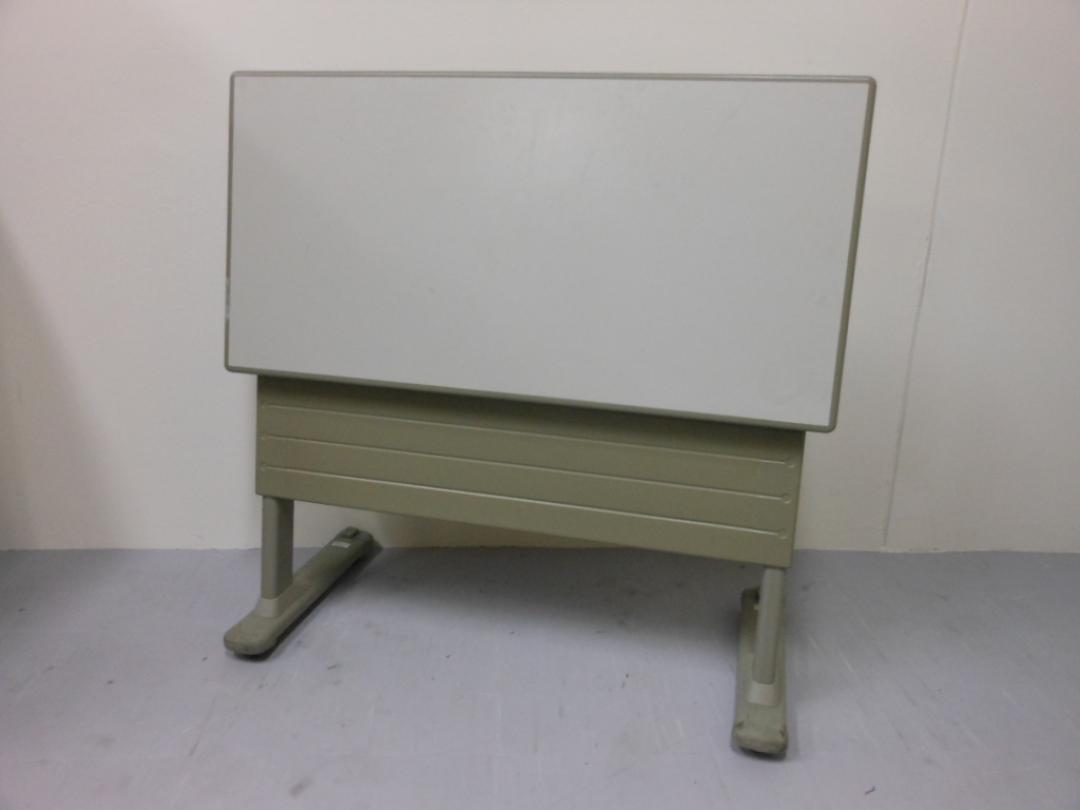 スキマにぴったり！プレゼンでも！コンパクトなW900タイプ
                        
                                    中古
            