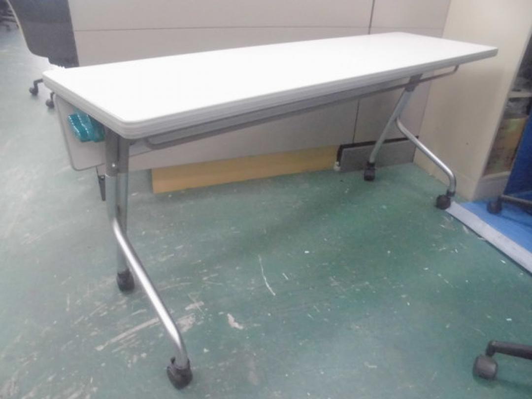 サイドスタックテーブル/クロガネ製/w1500/会議に最適です。/
                        
                                    中古
            