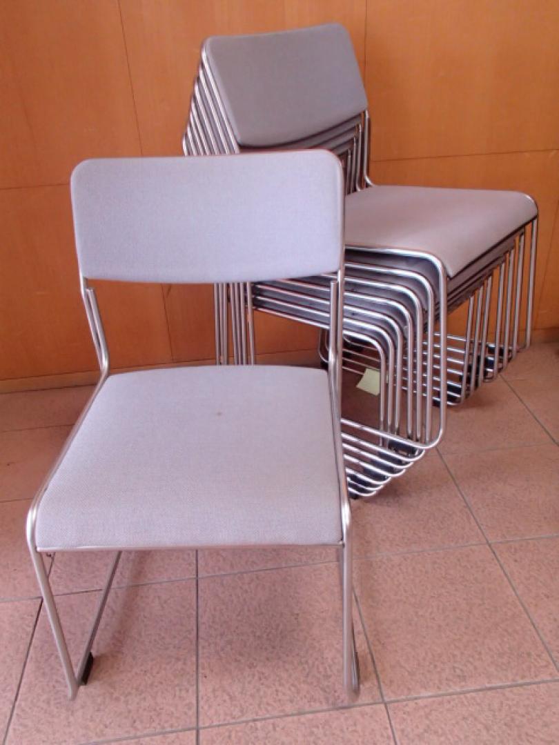 8脚セット｜スタッキングチェア｜重ねて収納｜椅子
                        
                                    中古
            