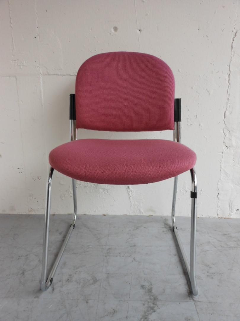 単品価格！スタッキングチェア　布地：レッド
                        
                                    中古
            