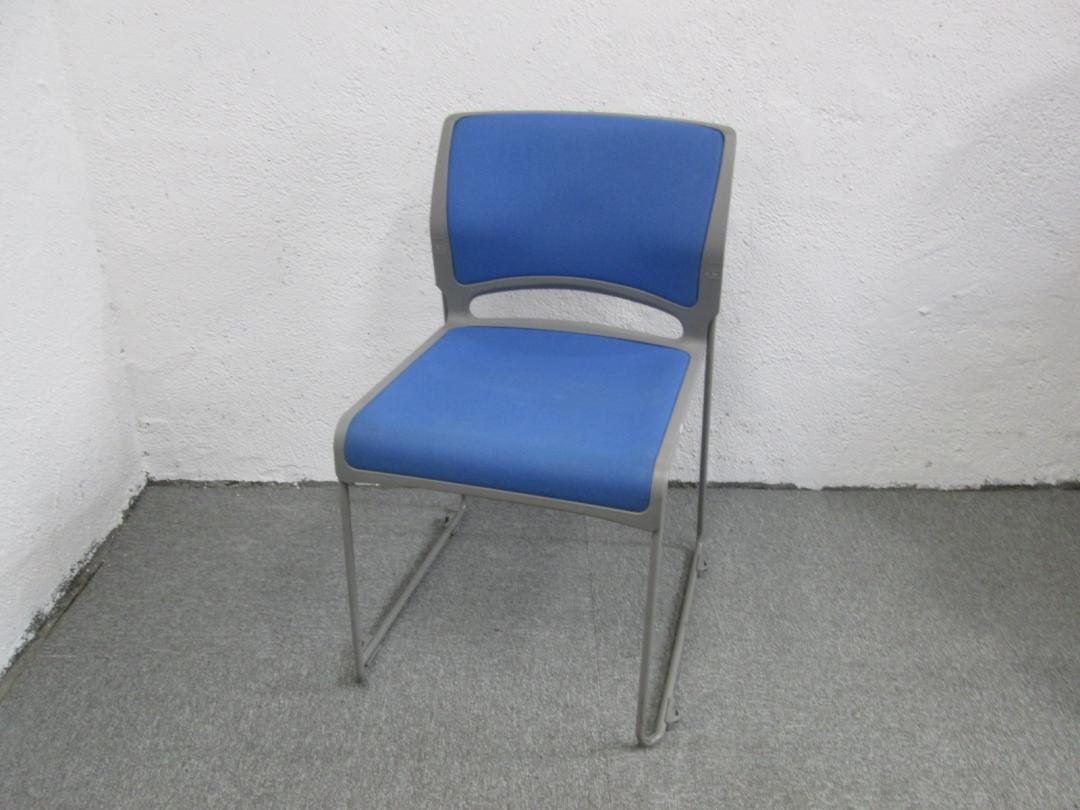 スタックチェア　
                        
                                    中古
            