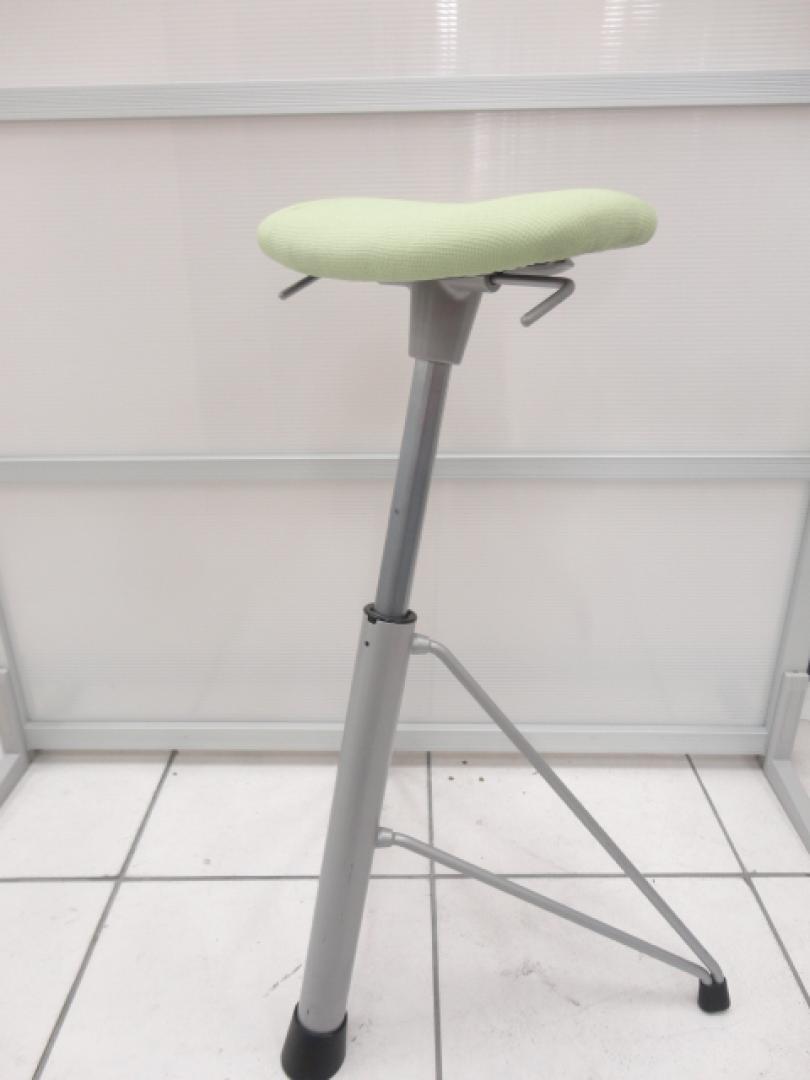 ハイポジションスツール　グリーン
                        
                                    中古
            