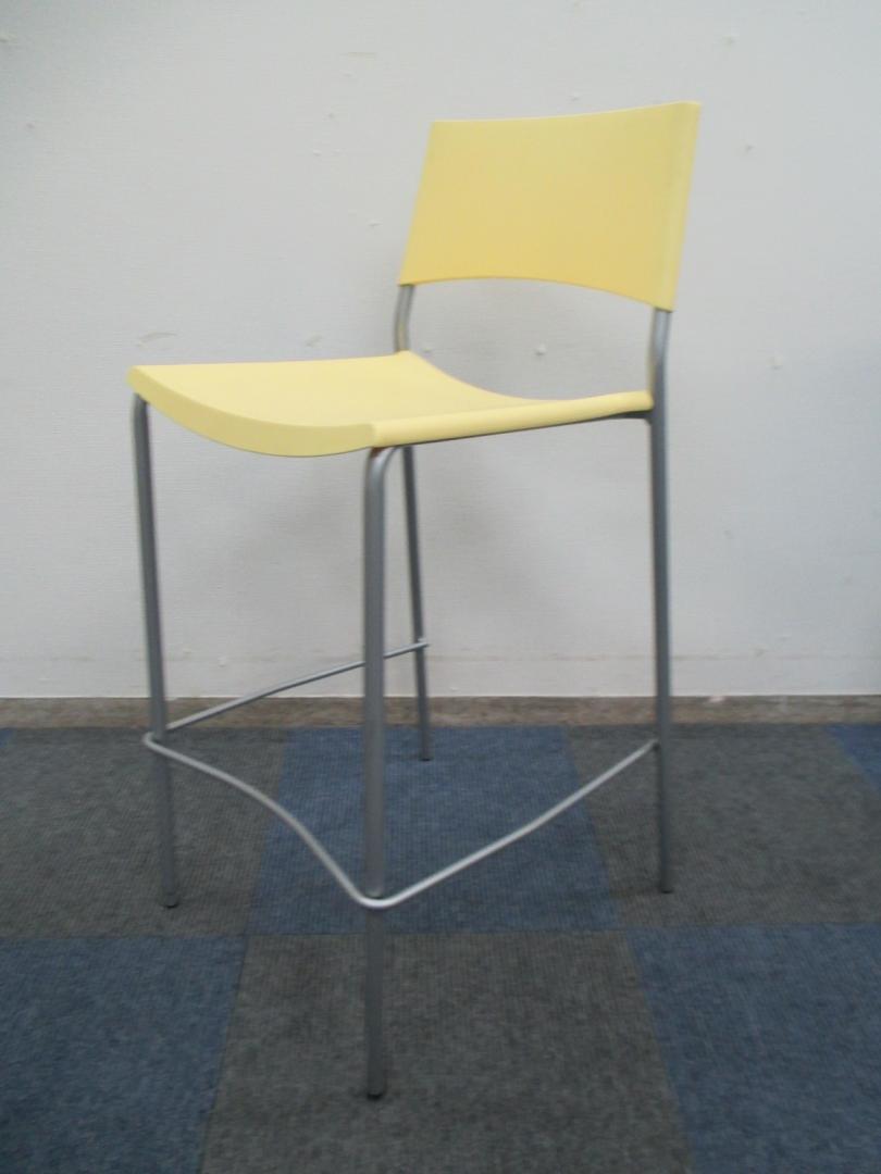 【通常￥3,000-⇒￥999-に!!】オカムラ製　ハイチェア【座面までの高さ700ｍｍ】β
                        
                                    中古
            