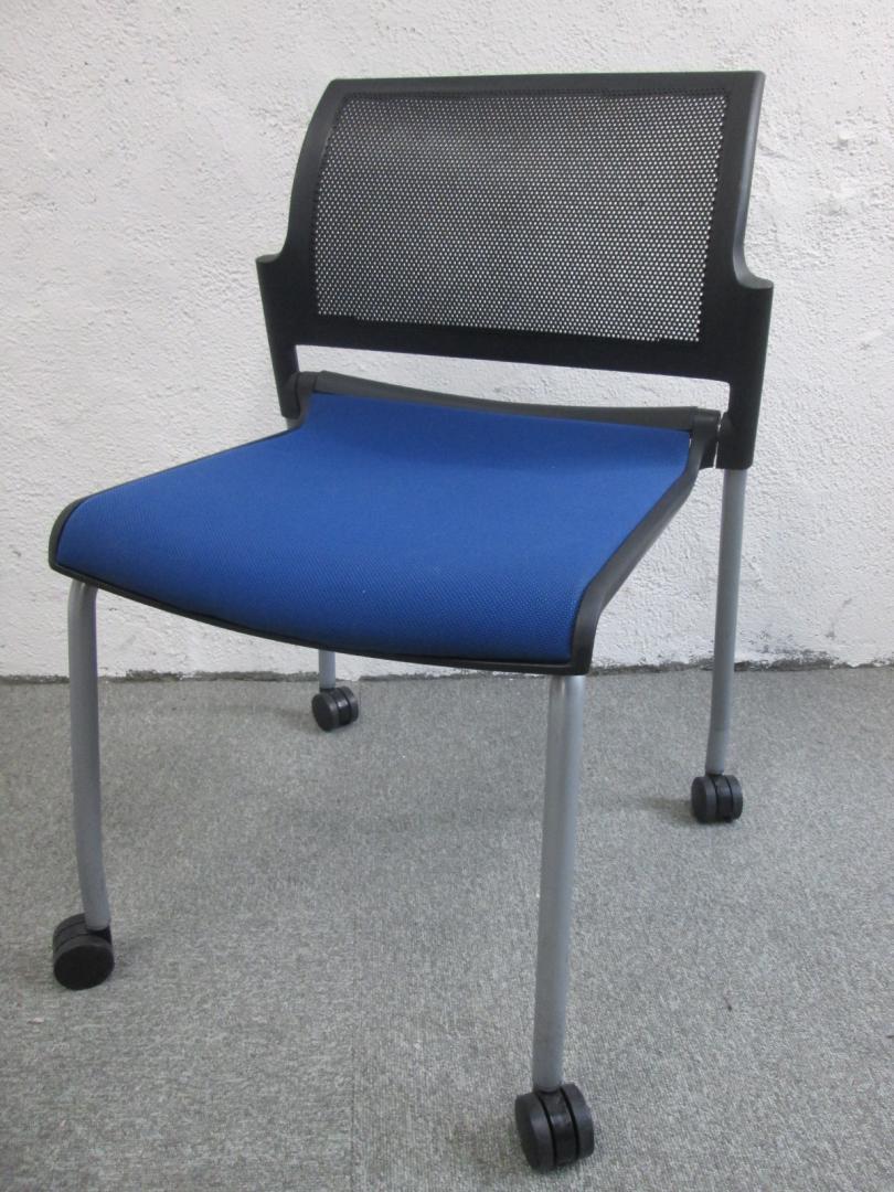 【状態◎ミーティングチェア】スタッキング/ネスティング機能ダブル搭載！
                        
                                    中古
            