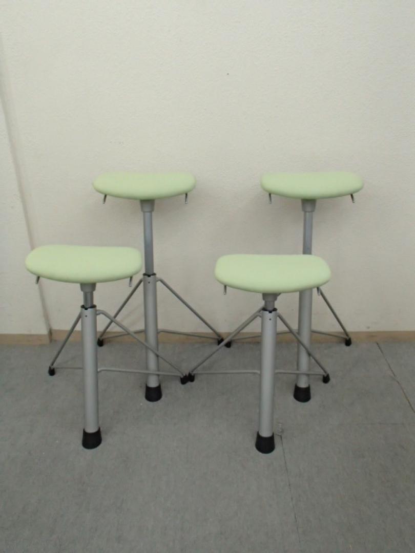 スツール　4脚セット｜ハイポジション｜カウンターチェア｜93HCAA
                        
                                    中古
            