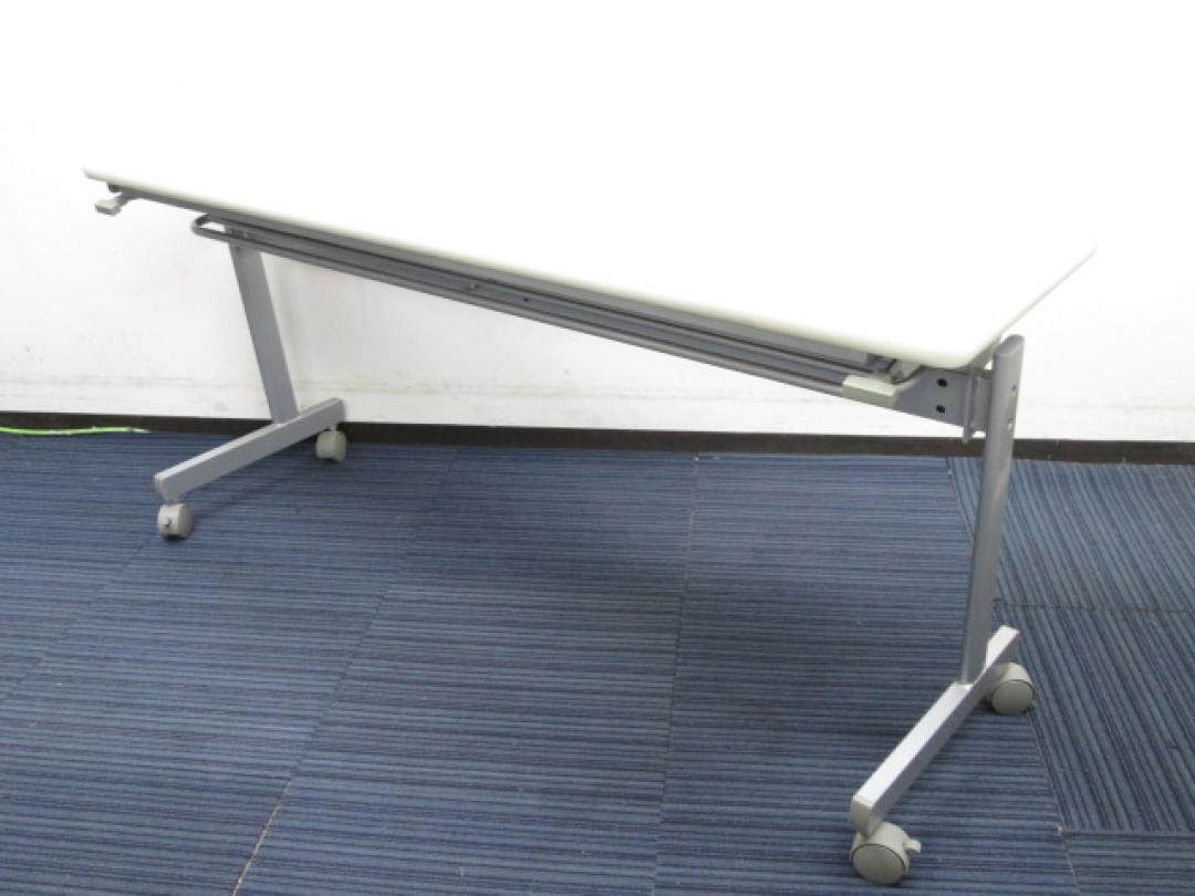 【折り畳み可能】幅1500mm サイドスタックテーブル【会議テーブル】【中古オフィス家具】【中古オフィス用品】
                        
                                    中古
            