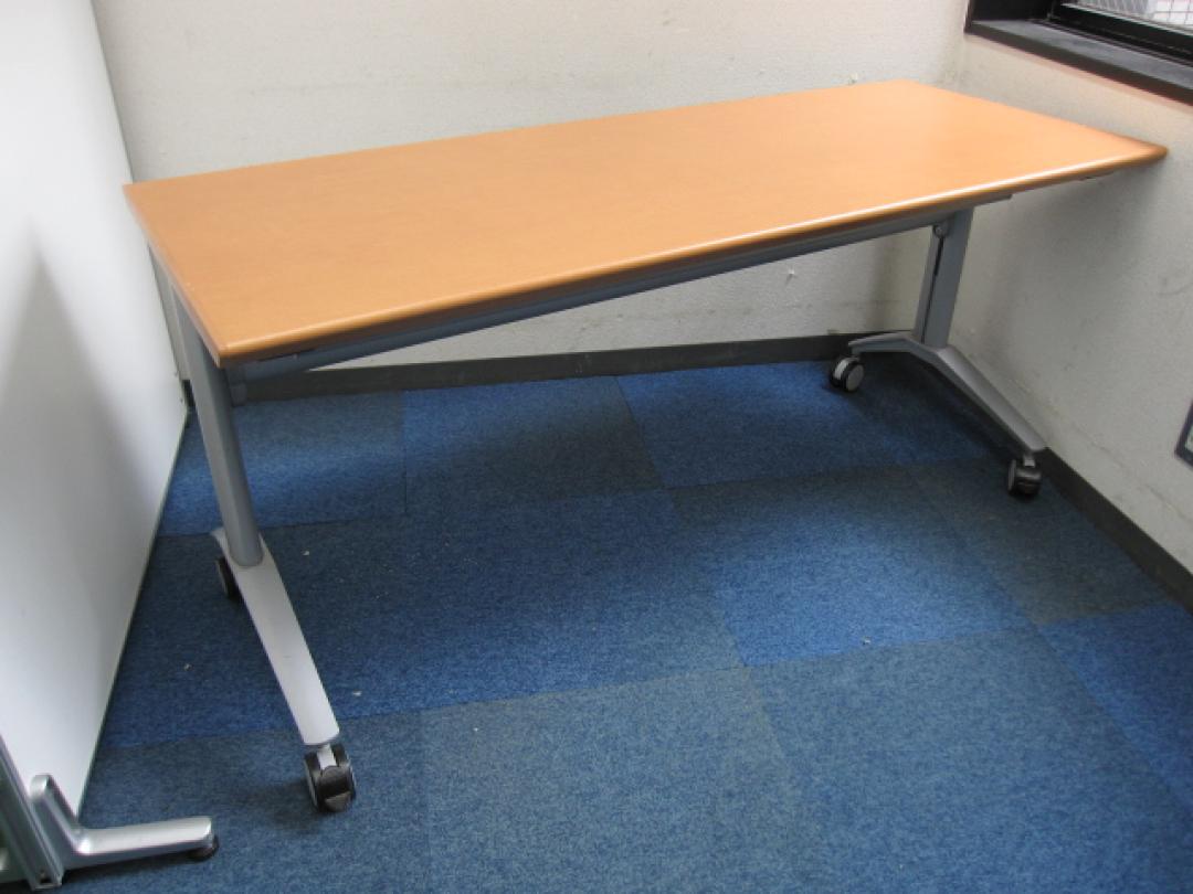 ■UCHIDA【内田洋行】　■横幅1500mm　■1台入荷しました！
                        
                                    中古
            