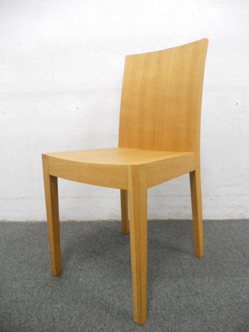 ■木製チェア　■オリバー（oliver） ■TRILL　■ダイニングチェア
                        TRILL
                                    中古
            