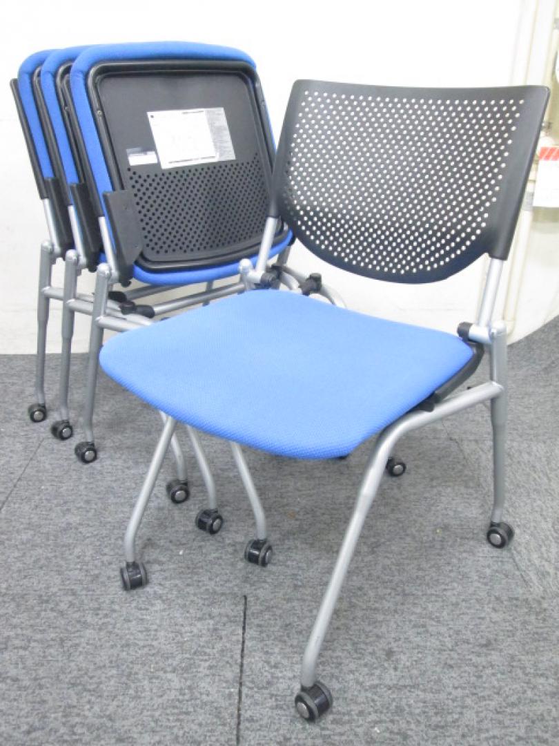 【会議用スタックチェア】平行スタック（ネスティングタイプ）仕様
                        プロスタック
                                    中古
            