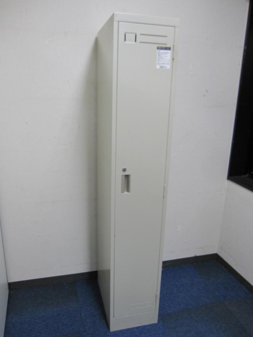 【オフィス家具】【状態良好】１人用ロッカー　スリムタイプ　【定番品】
                        LKシリーズ
                                    中古
            