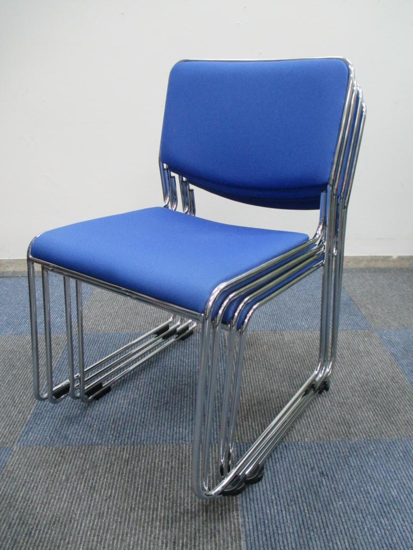 【4脚セット商品】【状態良好品】【ビニール地】unknown製　スタックチェア【中古】【ミーティングチェア　ＯＡチェア】
                        
                                    中古
            