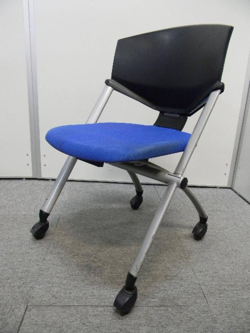 横に重ねるミーティングチェアが入荷致しました！キャスター付！
                        
                                    中古
            