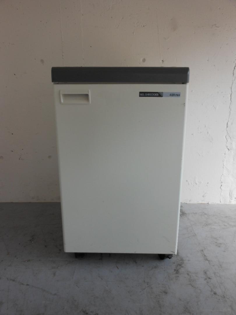 【動作良好】人気シュレッダー上位機種/明光商会製ID431FBⅡ
                        
                                    中古
            