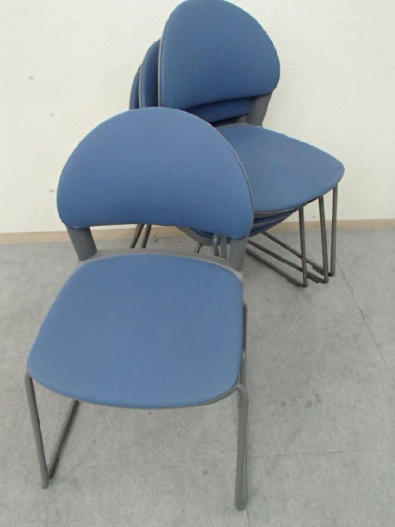 スタキングチェア｜重ねて収納｜4脚セット
                        
                                    中古
            