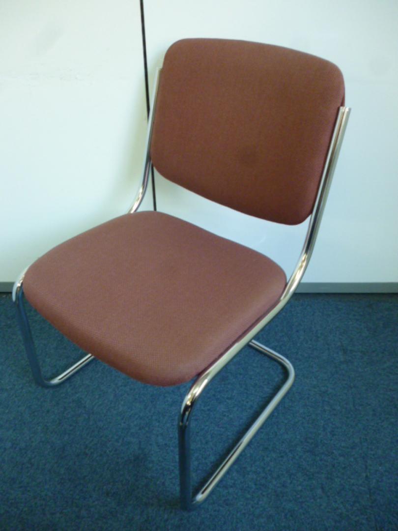 【コクヨ製】【ロット入荷】【ミーティングチェア】【レッド】
                        
                                    中古
            