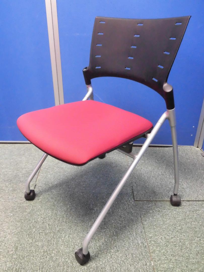 イトーキ製｜マノスチェア｜ネスティングタイプ｜レッド/ブラック色｜
                        マノスチェア
                                    中古
            