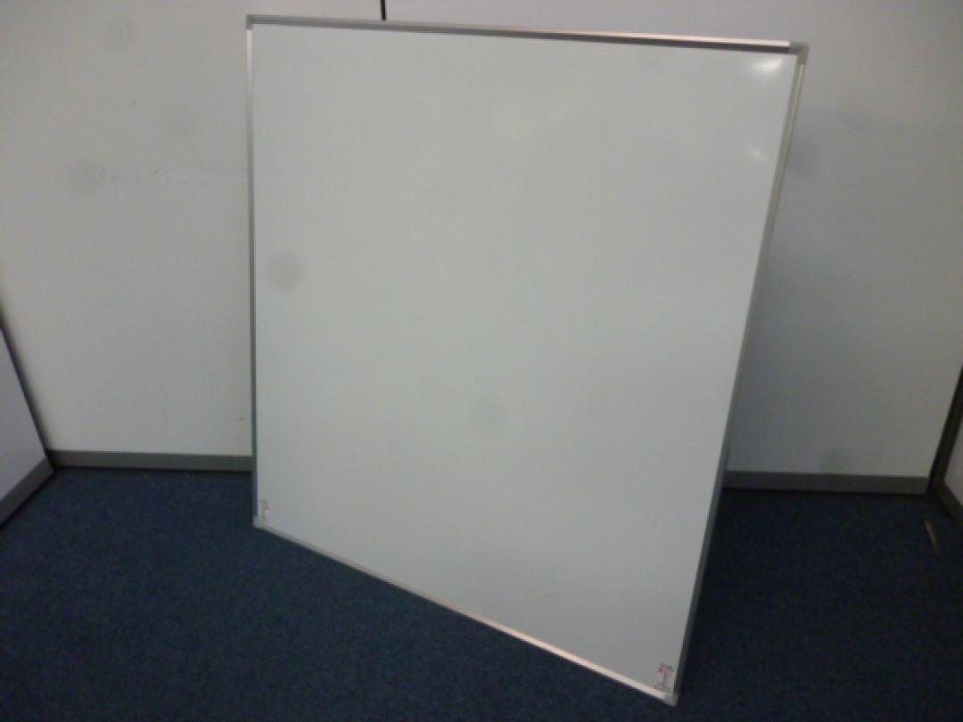 【コクヨ製】【ホワイトボード】【ホワイト】
                        
                                    中古
            