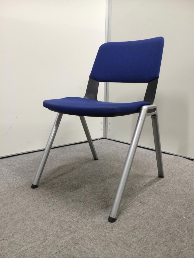 応接スペースやミーティングスペースに！ブルーの会議チェア！
                        
                                    中古
            