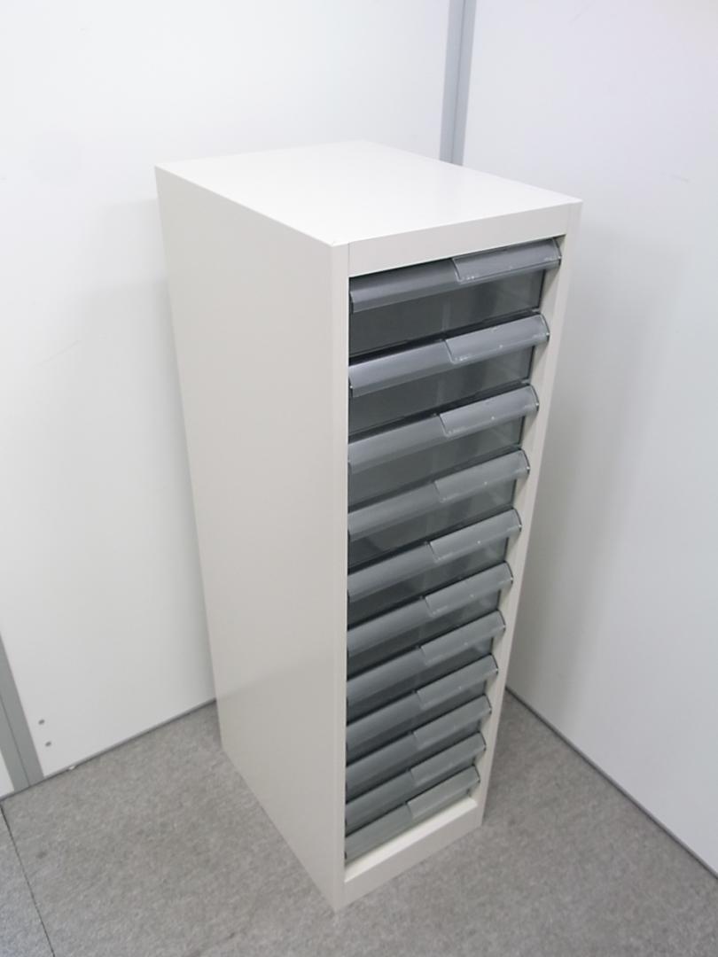 1列タイプのクリスタルトレイが入荷しました！トレイが分厚いタイプです！
                        
                                    中古
            