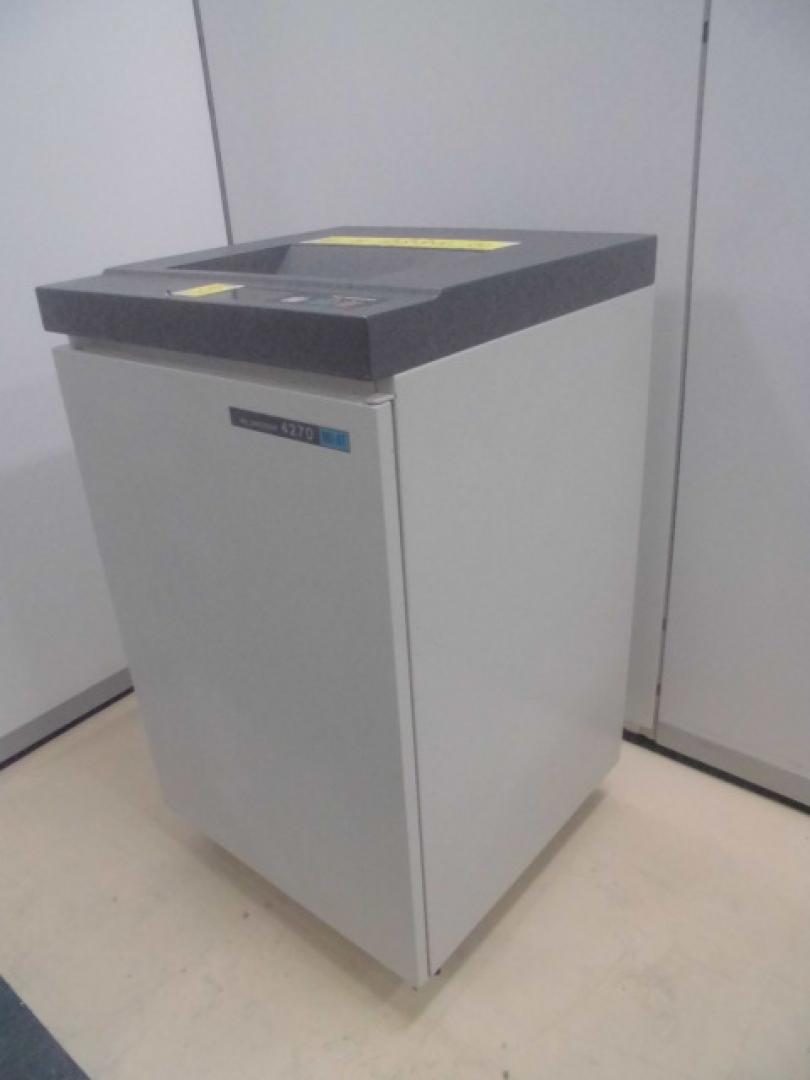 ワンクロスカット方式！対応用紙はA3！お買い得価格にて!
                        MS シュレッダー　4270MU-AT
                                    中古
            