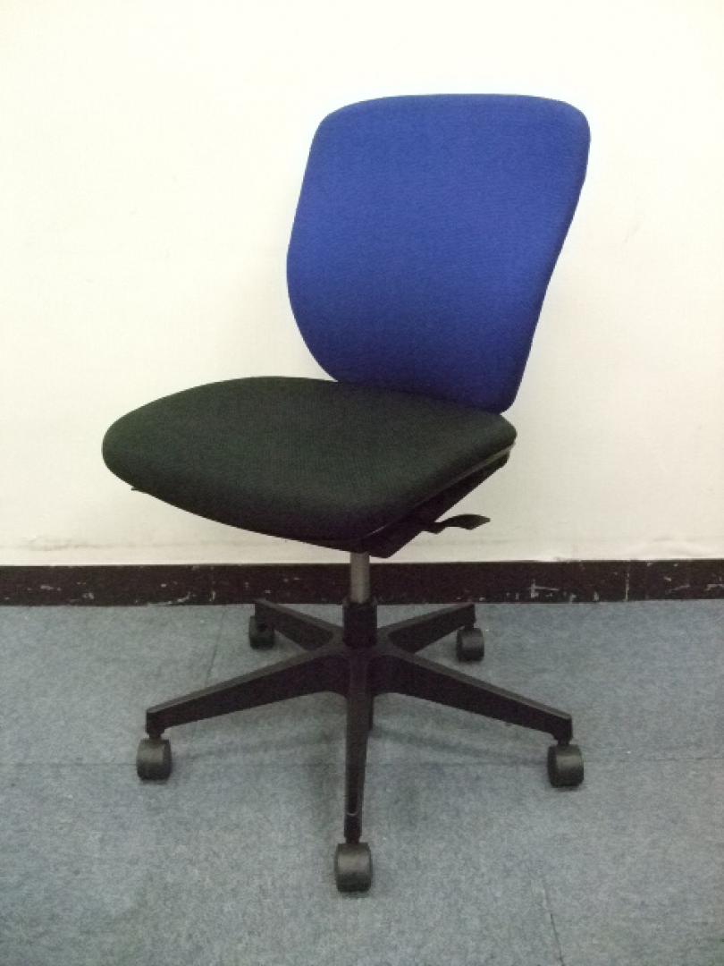 【残り1点のため　おつとめ品】イトーキ製プラオチェア　座り心地に自身あり！！　ランバーサポートがＧｏｏｄ！
                        プラオシリーズ
                                    中古
            