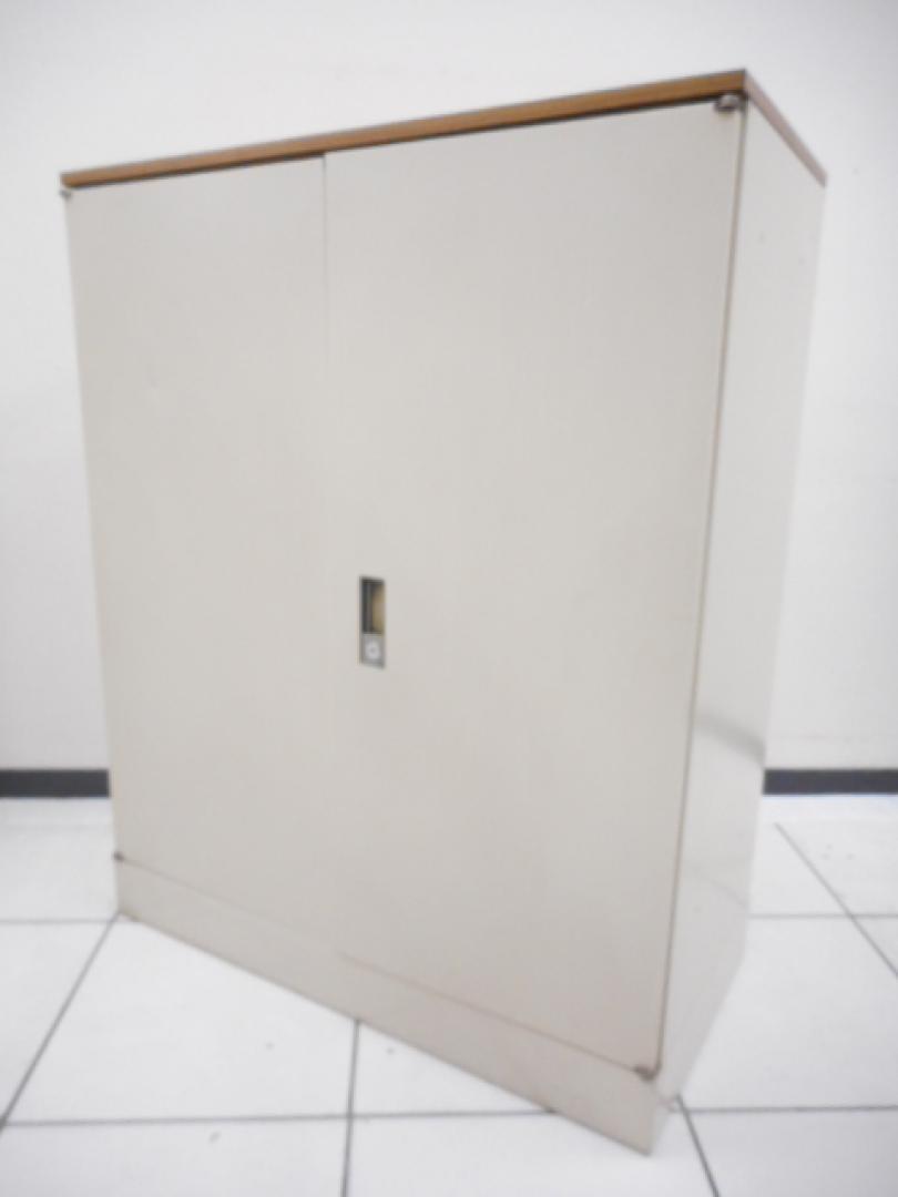 両開き書庫　クリスタルトレイ収納 天板付き
                        42シリーズ
                                    中古
            