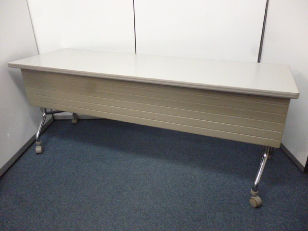 【オカムラ製】【サイドスタックテーブル】【横幅1800ｍｍ】【ニューグレー】
                        
                                    中古
            