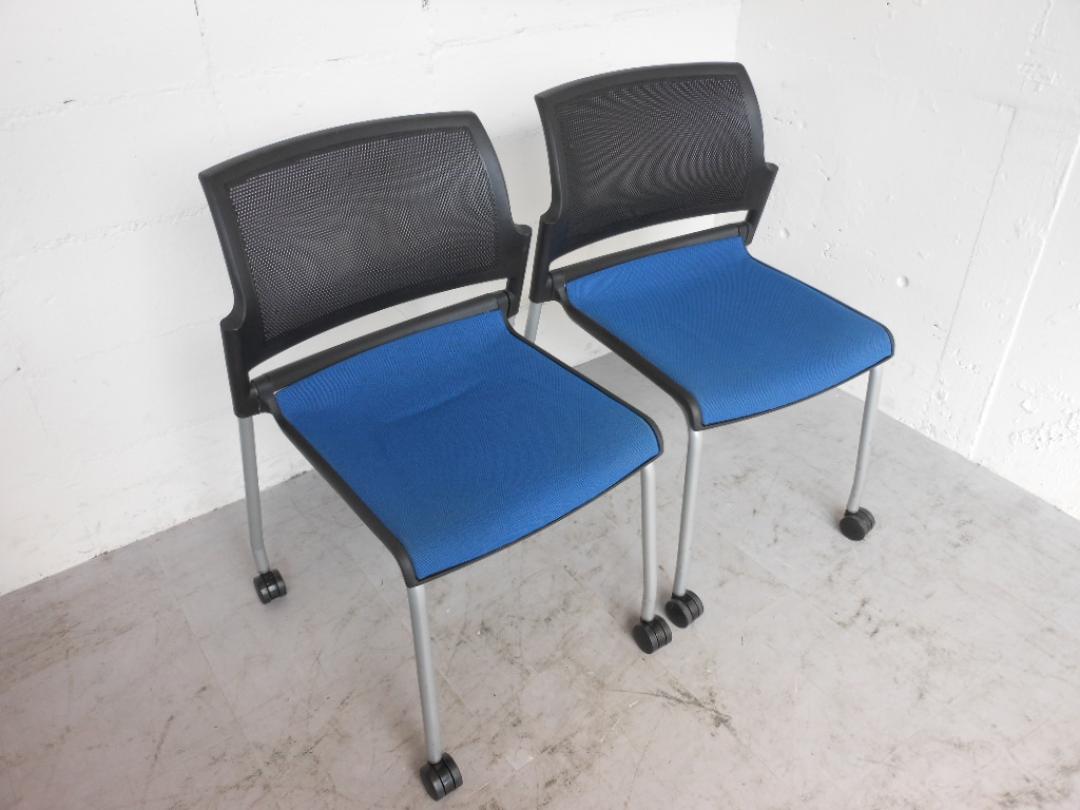 2脚セット　収納効率◎スタッキング・ネスティング可能！【セット商品】
                        
                                    中古
            