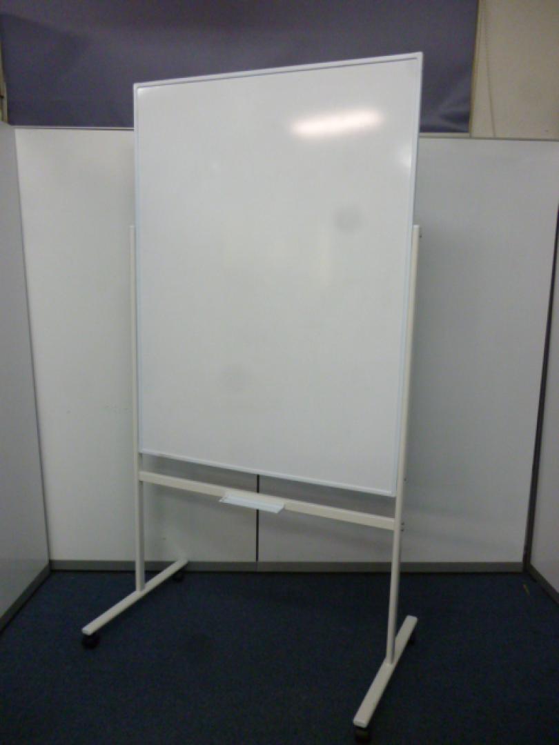 【その他メーカー】【ホワイトボード】【横幅900ｍｍ】【ホワイト】
                        
                                    中古
            