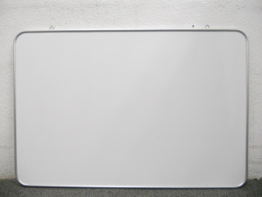 ■壁掛用ホワイトボード　■W900×H600mm
                        
                                    中古
            