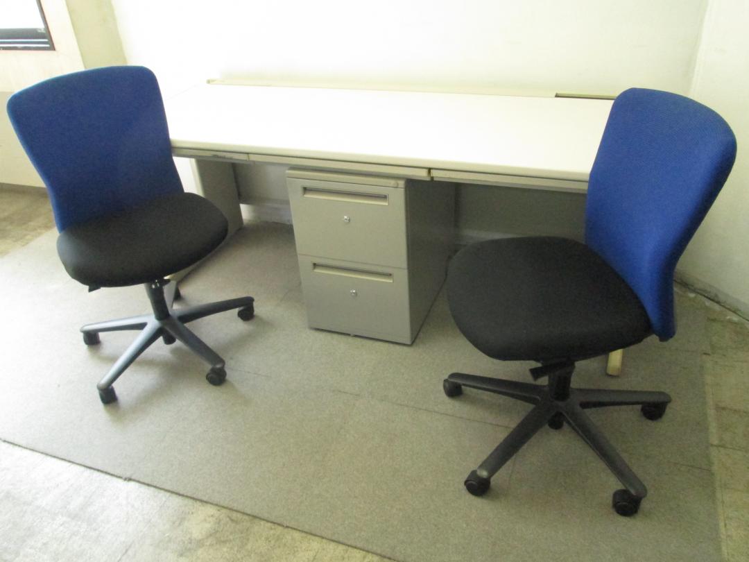 内田洋行製　平机W1800+2段ワゴン+ルディオチェア２脚【セット商品】 
                        
                                    中古
            