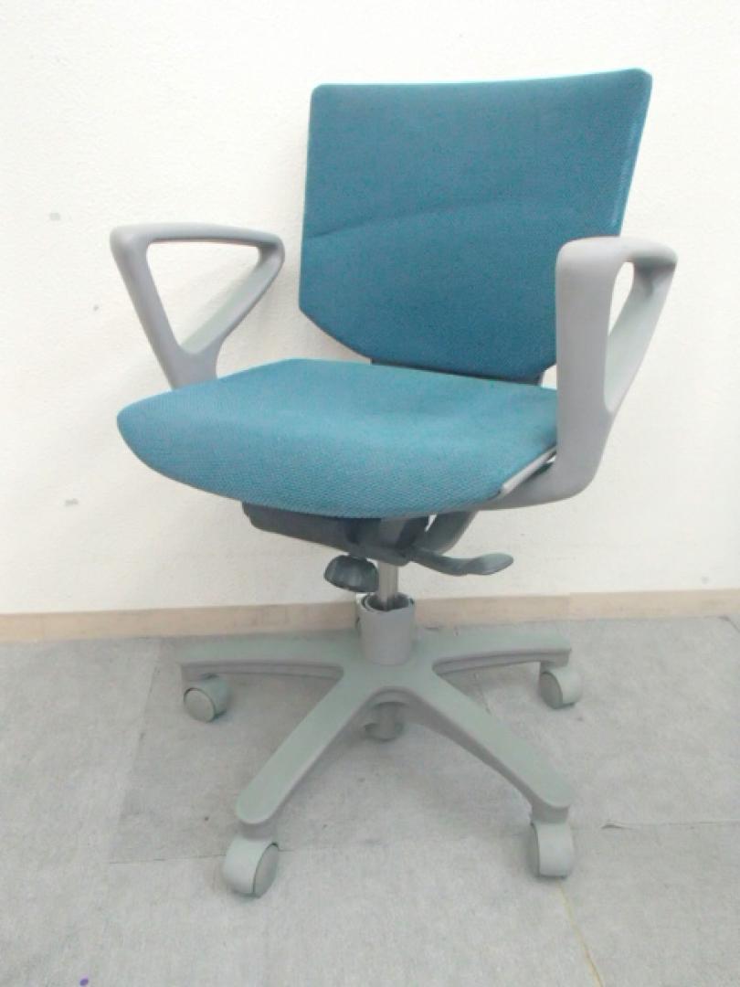 オフィスチェア｜肘付き｜事務椅子
                        トリノ
                                    中古
            