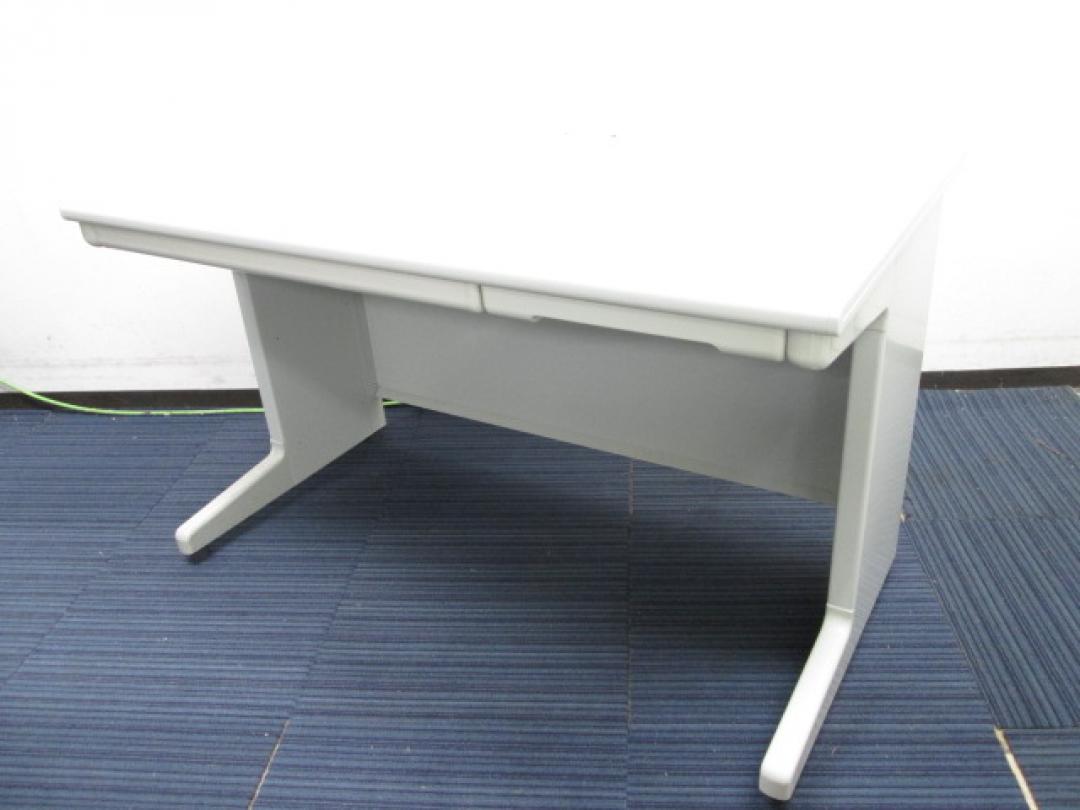 11,000円⇒10,500円【幅1200mmって1番使い易いですよね】スタンダードな形の平机！【事務机】【中古オフィス家具】【中古オフィス用品】【値下品】
                        LAシリーズ
                                    中古
            