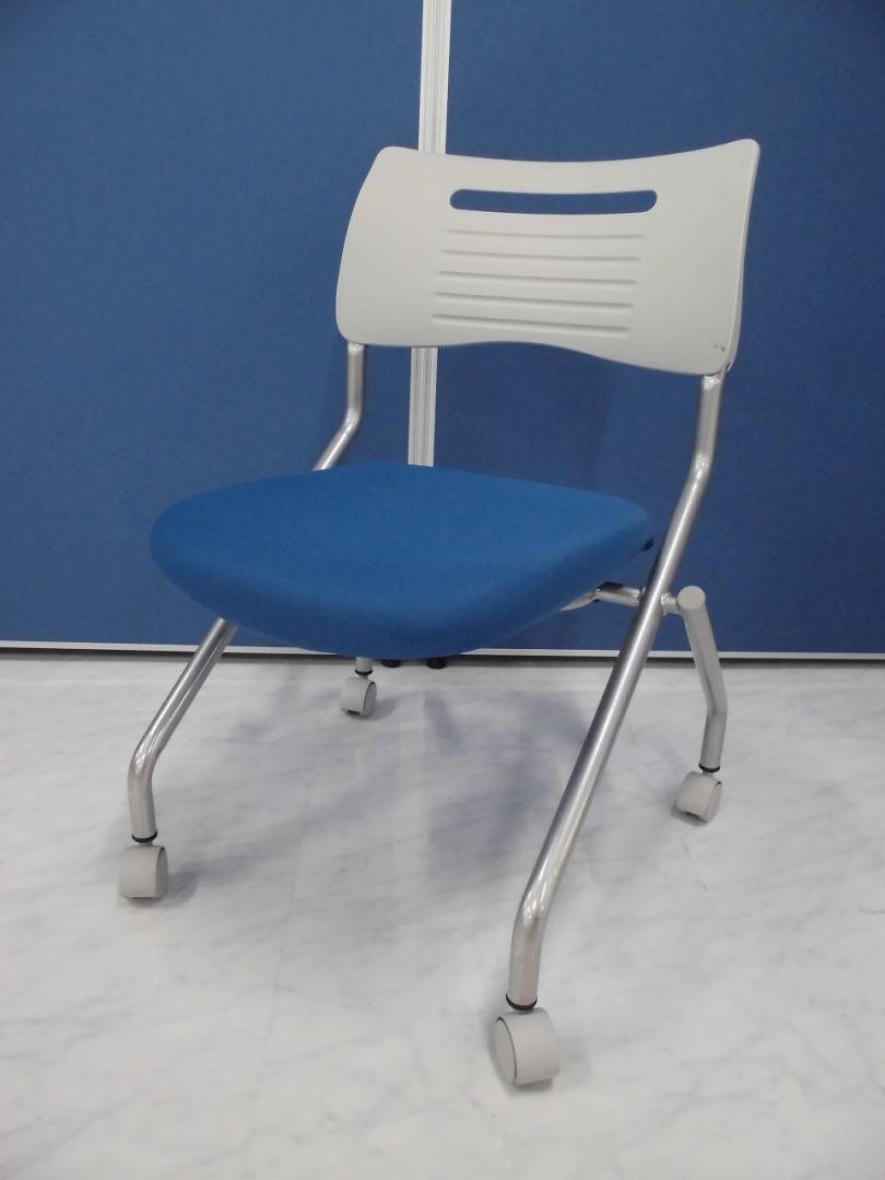 【２０脚入荷！】平行スタックチェア/ネスティングチェア【立川・八王子店ＯＰＥＮ記念！】
                        
                                    中古
            