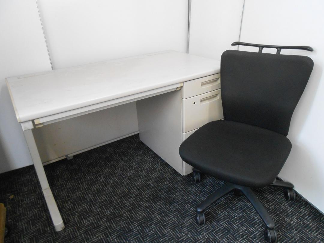 【セット商品】◆事務机と事務椅子のセット商品入荷しました◆大量在庫しております◆【ロット】
                        BSシリーズ
                                    中古
            