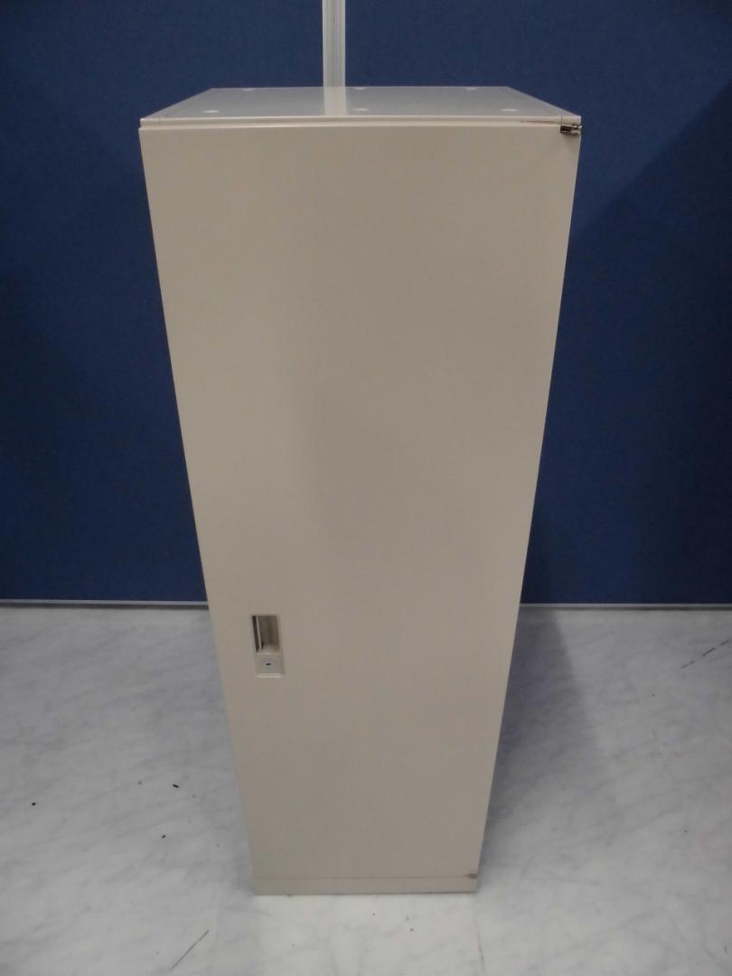 【祝！立川・八王子店オープン】片開き書庫｜省スペース対応キャビネット
                        42シリーズ
                                    中古
            