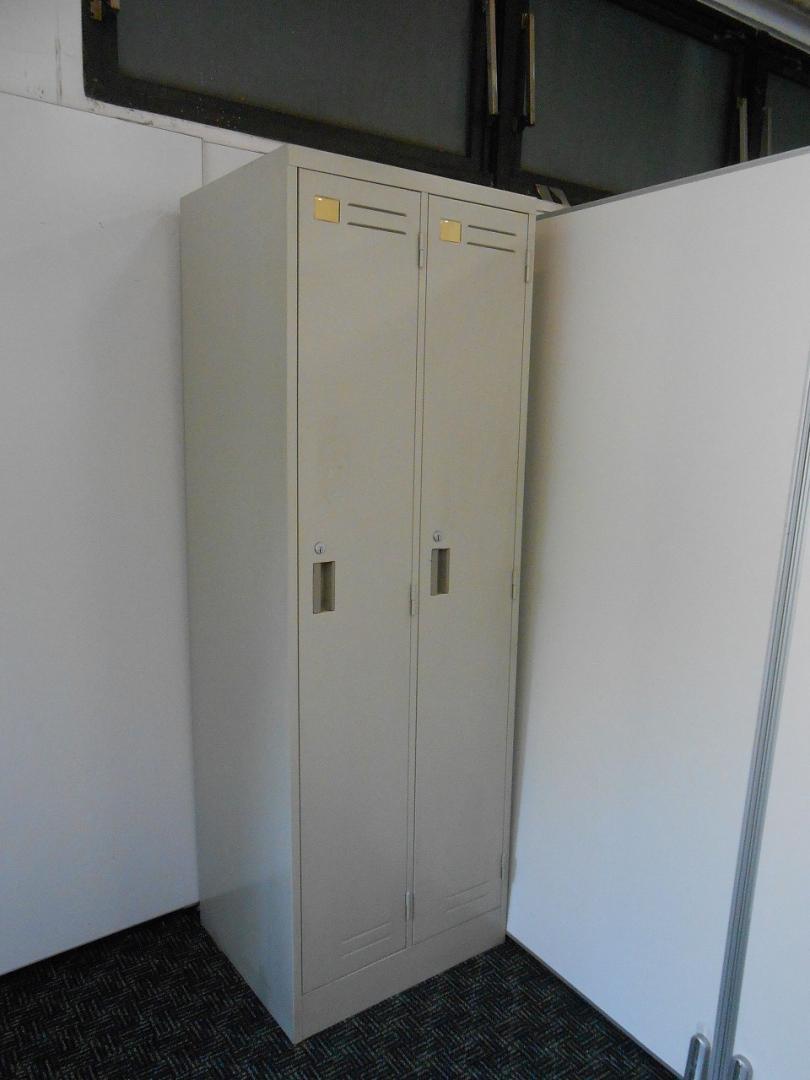 ◆オカムラ製　2人用ロッカー（4572FZ-Z13）◆【１点物】
                        FZタイプ
                                    中古
            