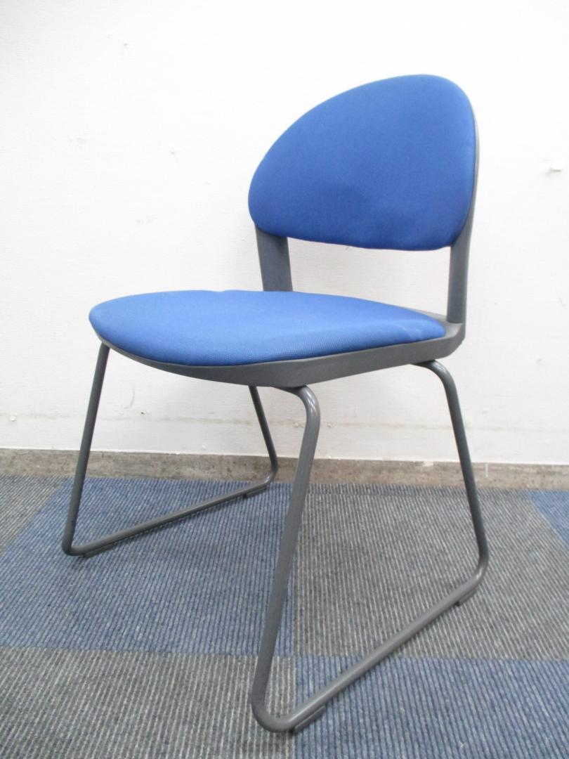 【9脚のロット商品】コクヨ製　スタックチェア【中古】【会議用イス　オフィス家具】
                        150シリーズ
                                    中古
            