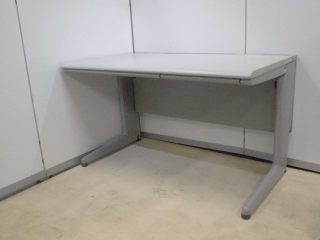 イトーキ製の定番タイプシリーズ！【ロットキャンペーン】2台以上ご購入で・・・詳細は下記にて！【おつとめ品】
                        CR-２
                                    中古
            