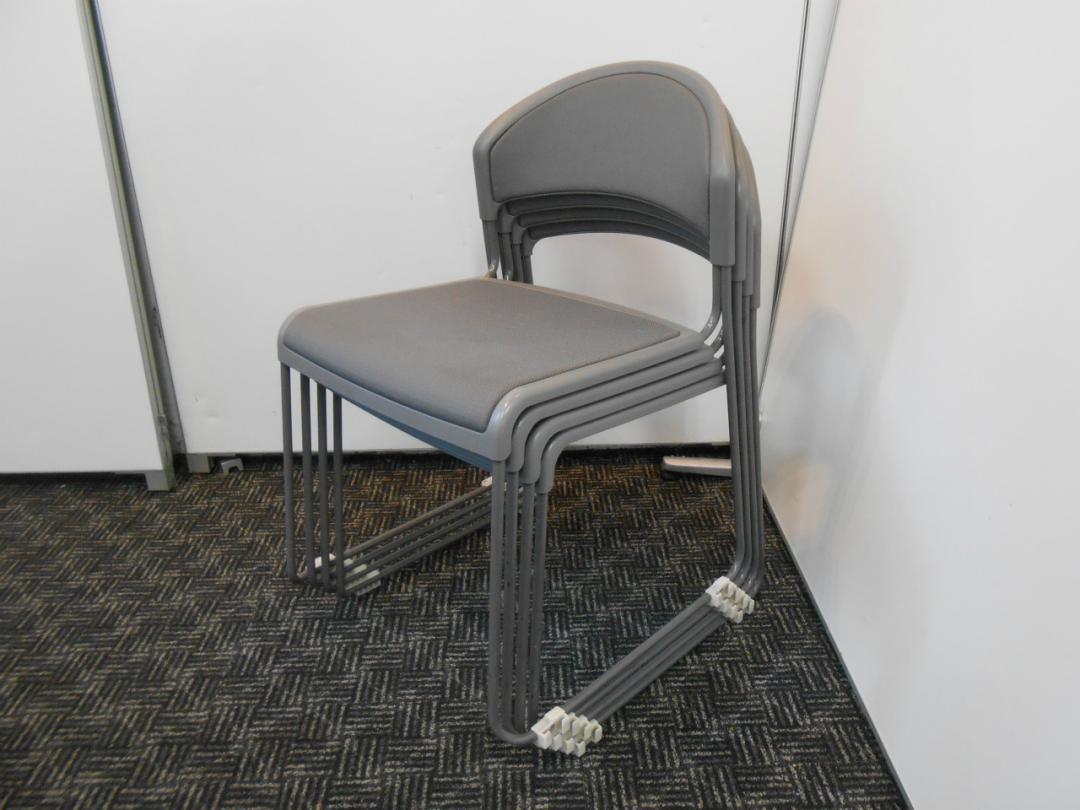 【セット商品】【大量在庫】◆ミーティングスペースに　手軽なスタッキングチェア4脚セット◆【ロット】
                        
                                    中古
            